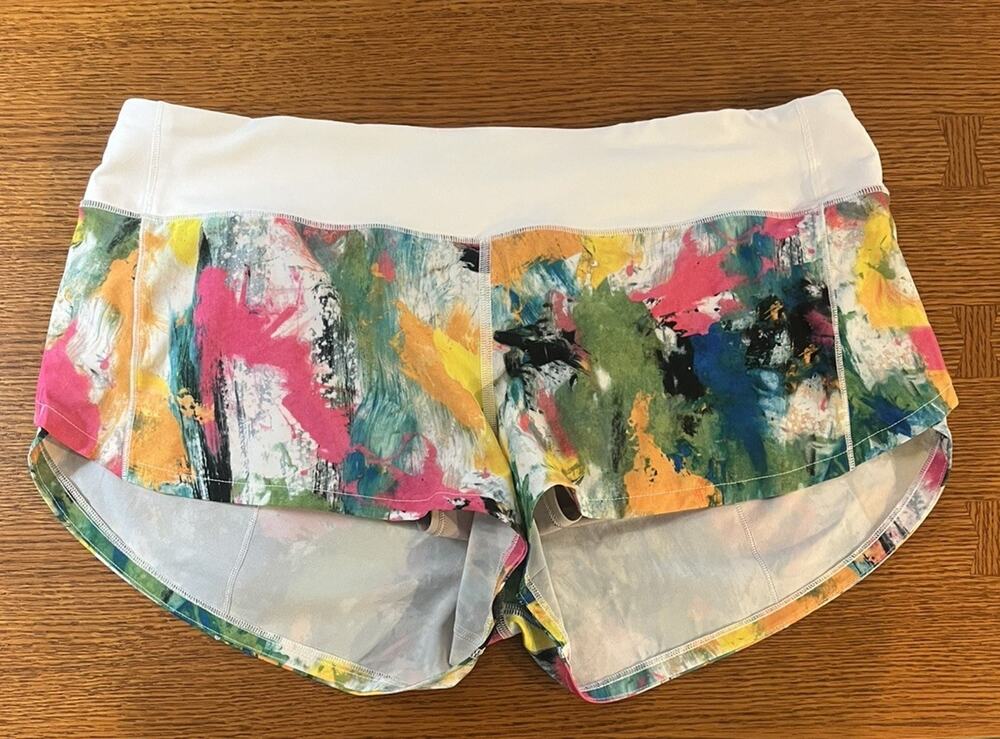 Lululemon Speed Up Shorts 2.5” Size 10 No Limits White Multi LW7AVHR Lined